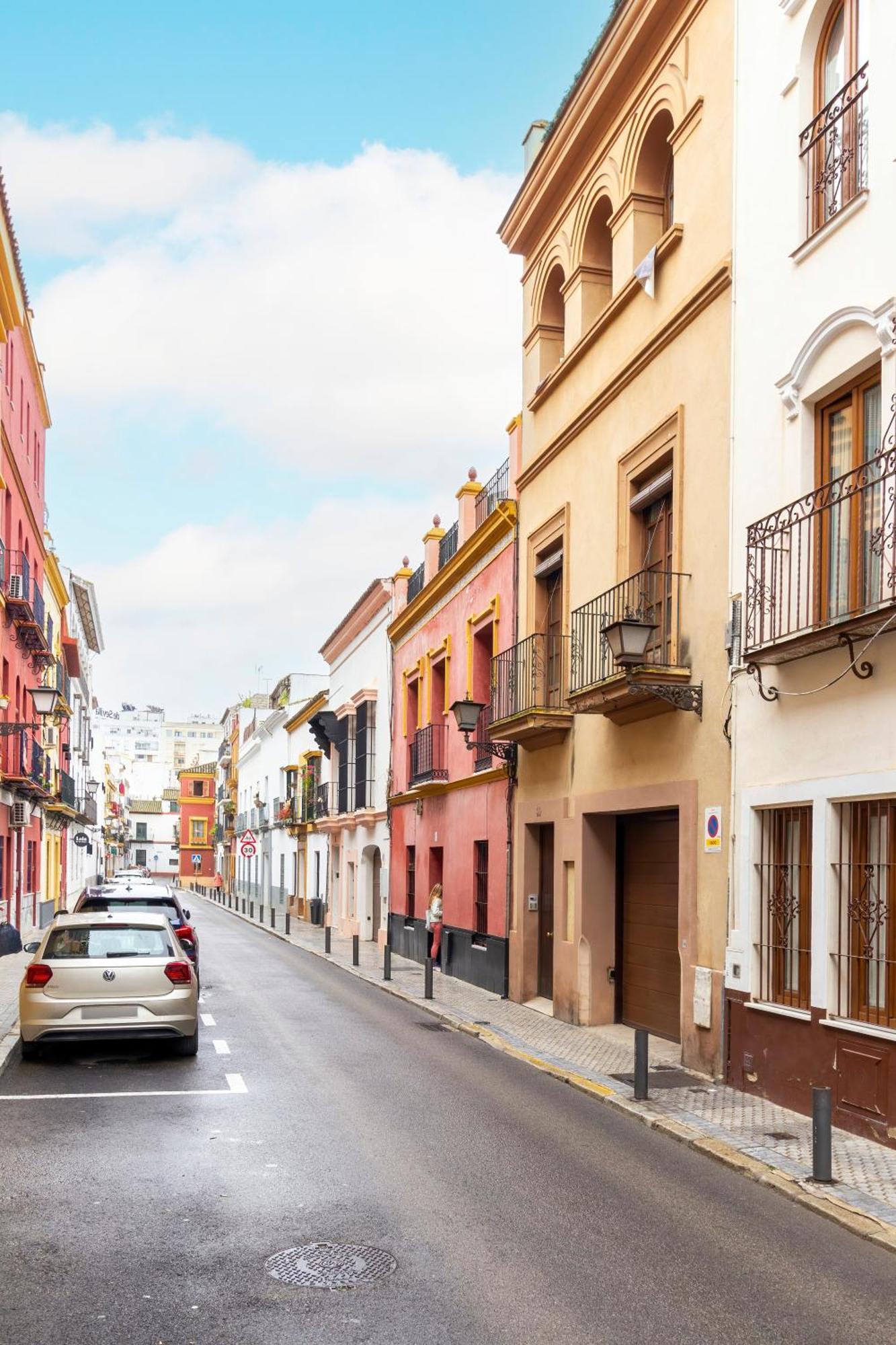 Alohamundi Pureza III Apartment Seville Luaran gambar