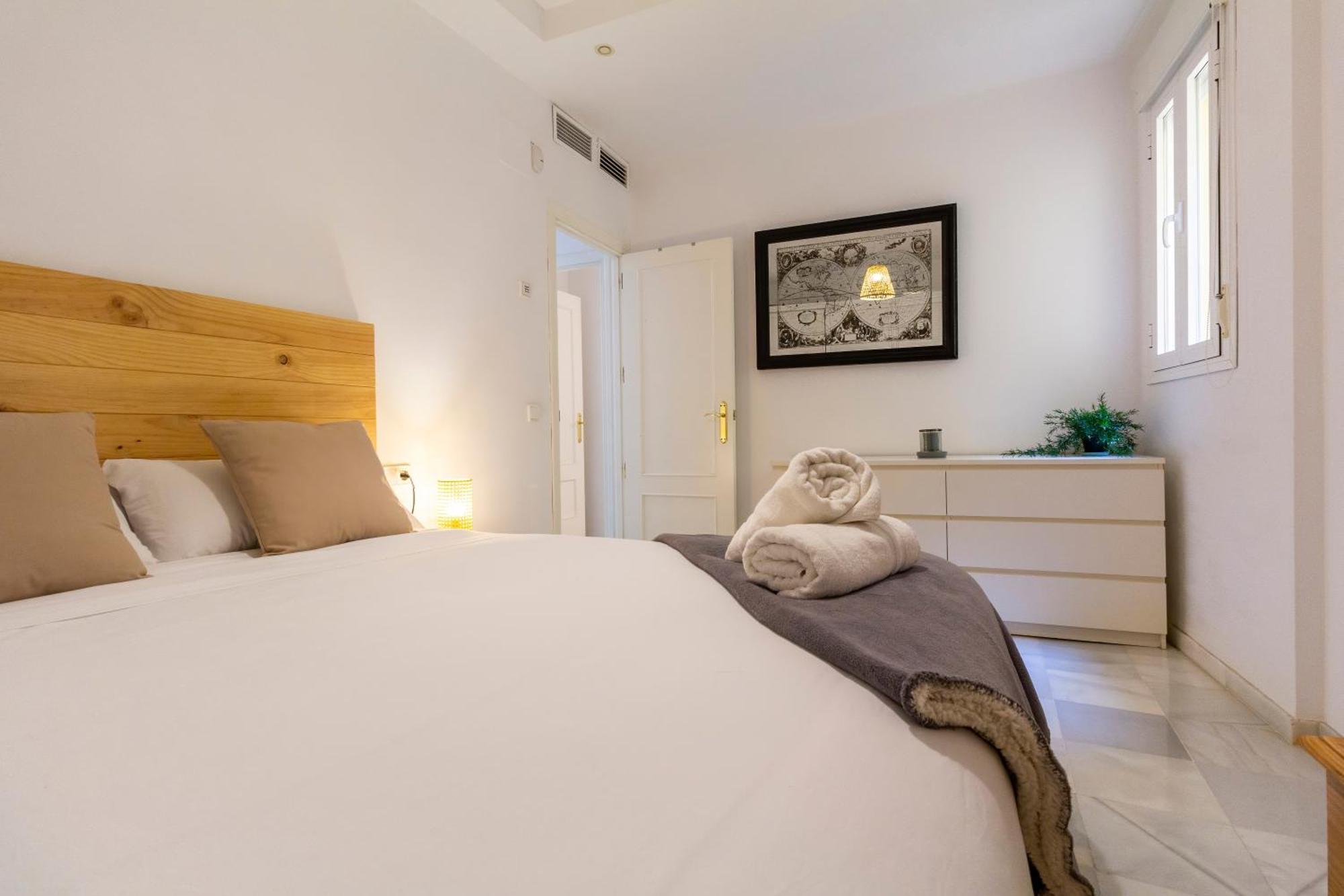 Alohamundi Pureza III Apartment Seville Luaran gambar