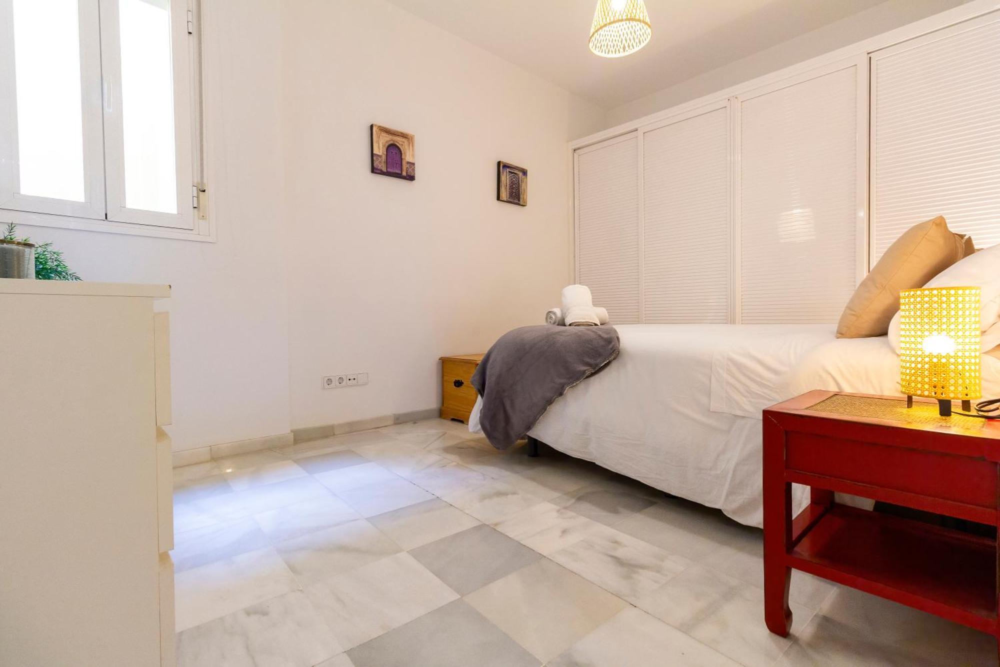 Alohamundi Pureza III Apartment Seville Luaran gambar